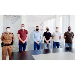 Para conter onda de furtos no comércio, diretores da Acicla se reúnem com o capitão Seniski da Polícia Militar